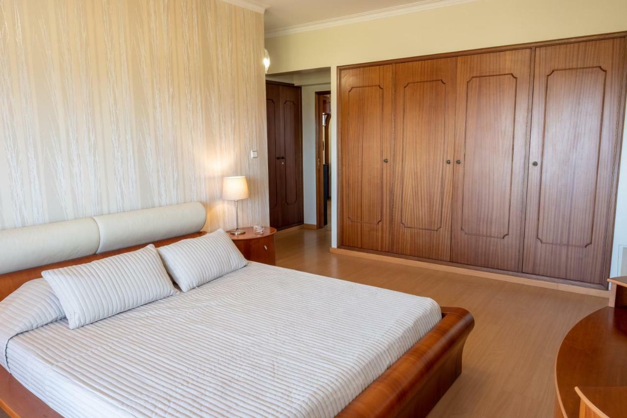 Window To The Sea Apartment Oeiras Exterior photo